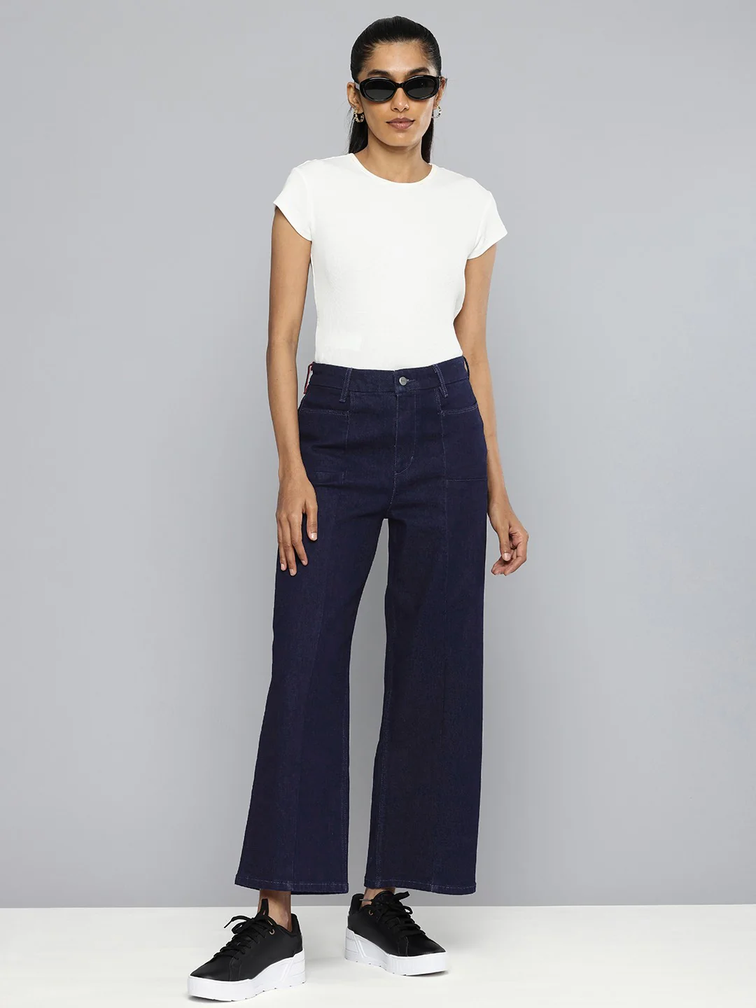 Midnight Rise Wide-Leg Jeans – Classic Denim, Elevated