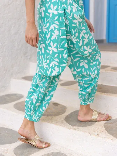 Turquoise Leaf Print Cotton Kurta Set – Breezy Comfort & Effortless Style - Image 3