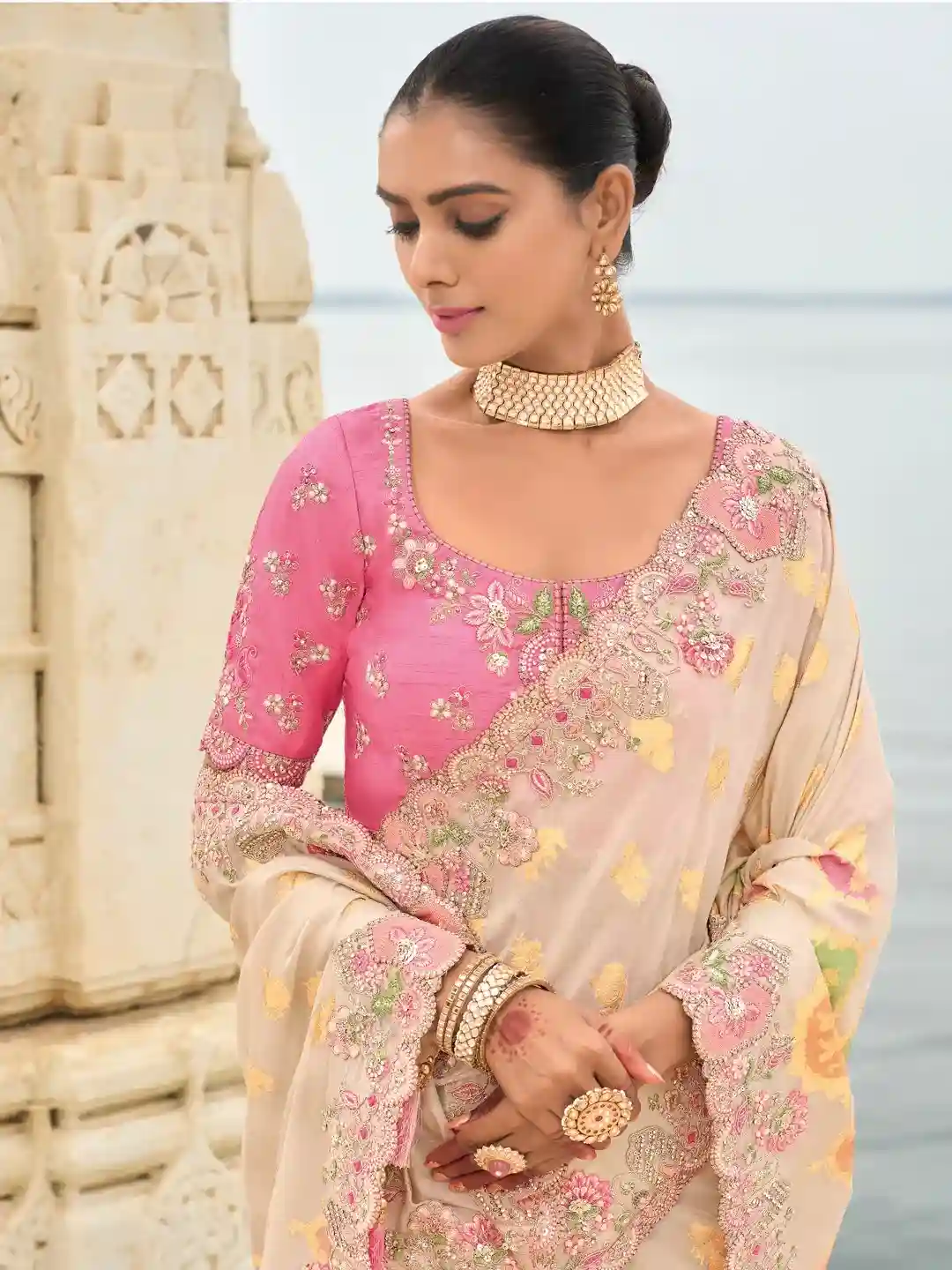 Cream & Pink Floral Zari Embroidered Silk Saree - Image 4
