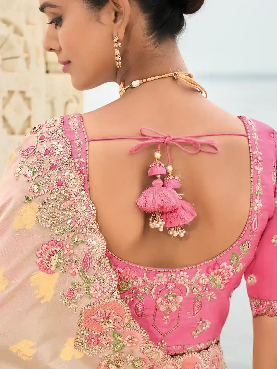 Cream & Pink Floral Zari Embroidered Silk Saree - Image 5