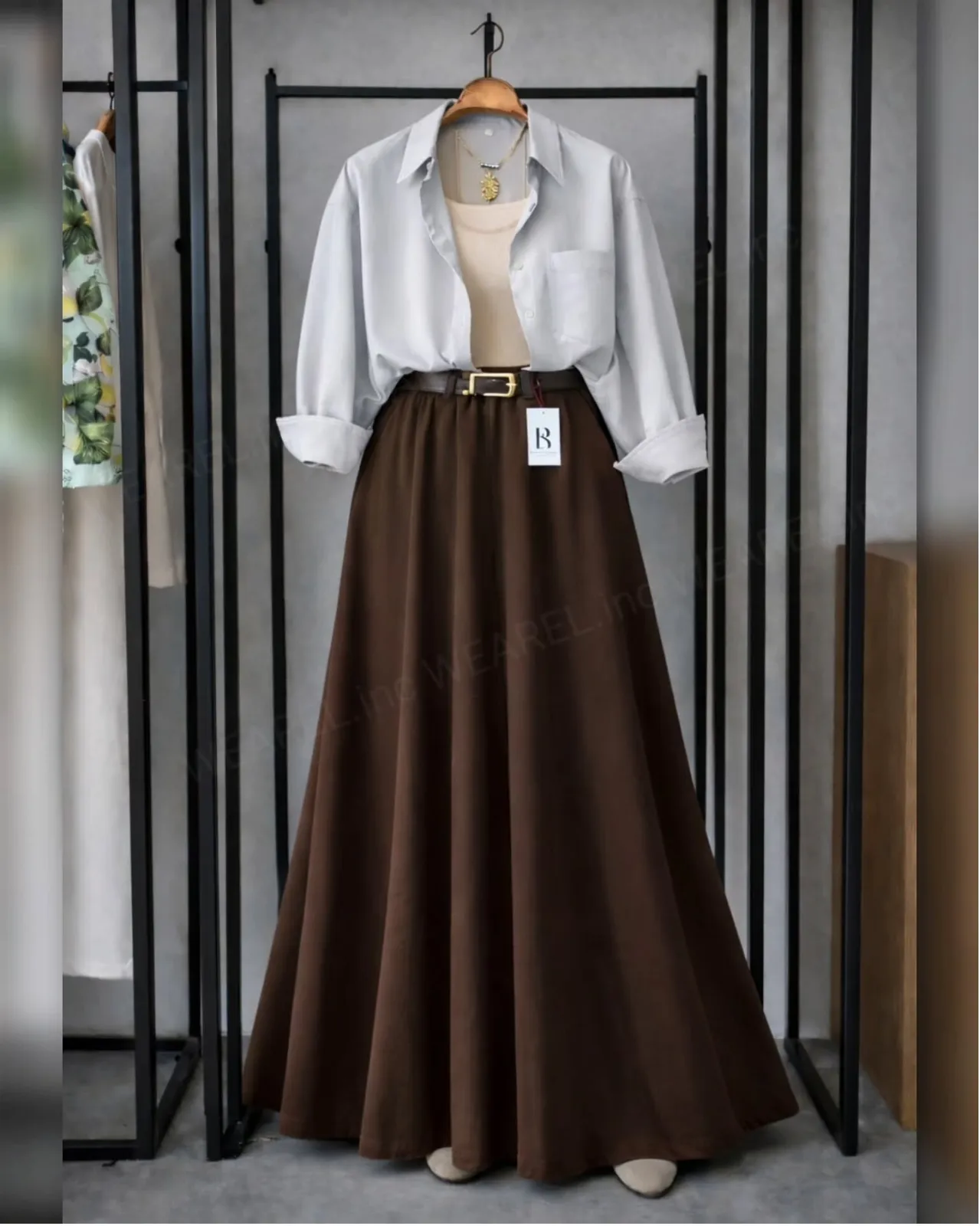 Chic Minimalist Earth-Tone Maxi Skirt & Shirt Set - Image 3
