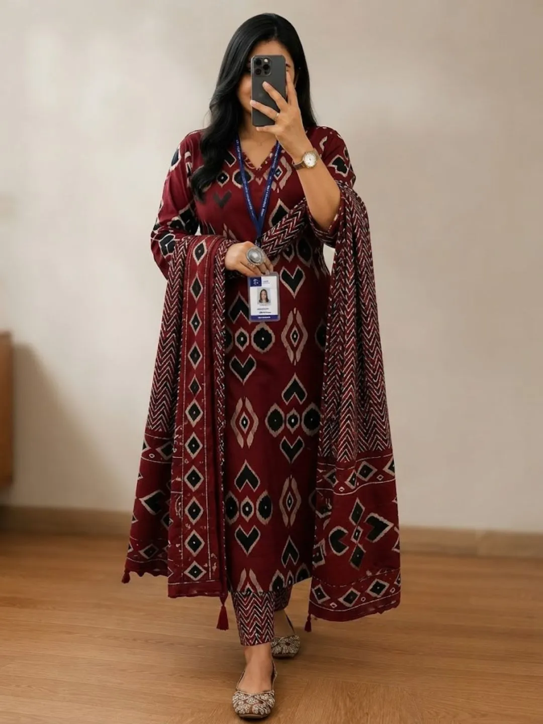 Women Teal Blue Gold-Printed Straight Kurta - Image 4