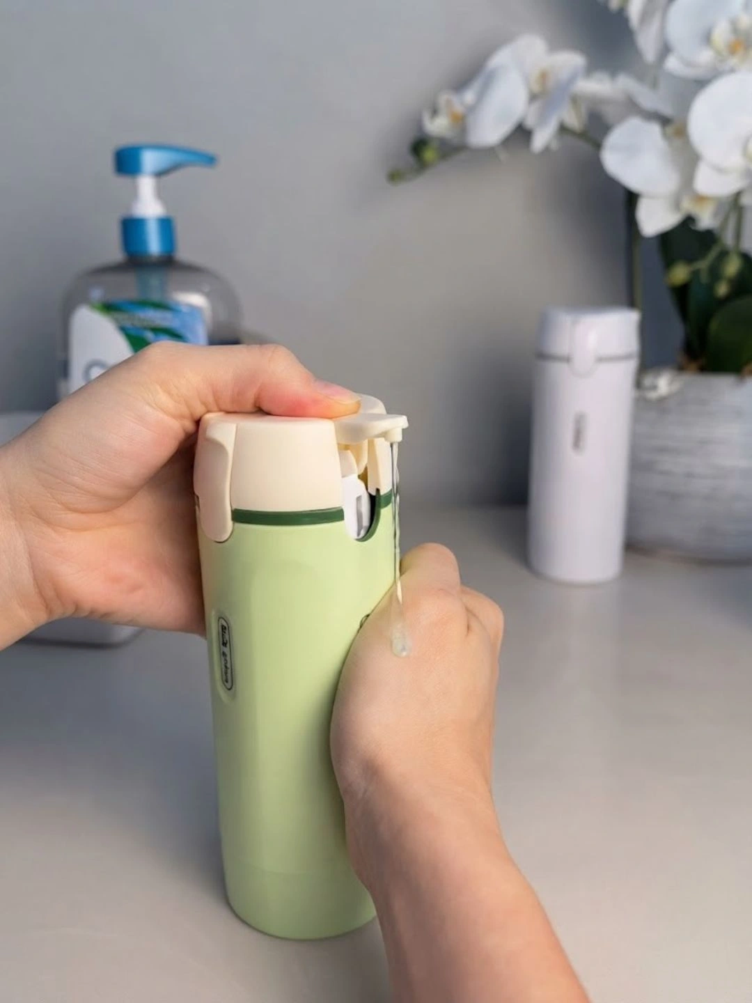 4-in-1 Travel Dispenser Bottle - Image 2