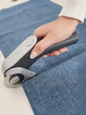 Cordless Electric Fabric and Box Cutting Tool