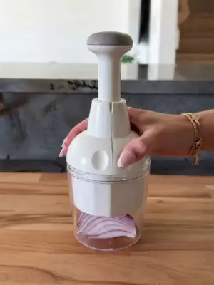 One-Touch Push Chopper